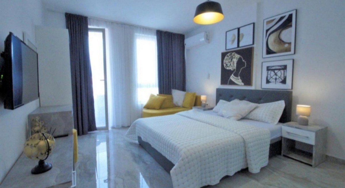 Moderan studio apartman+garažno mjesto u Maslinjaku, Budva 